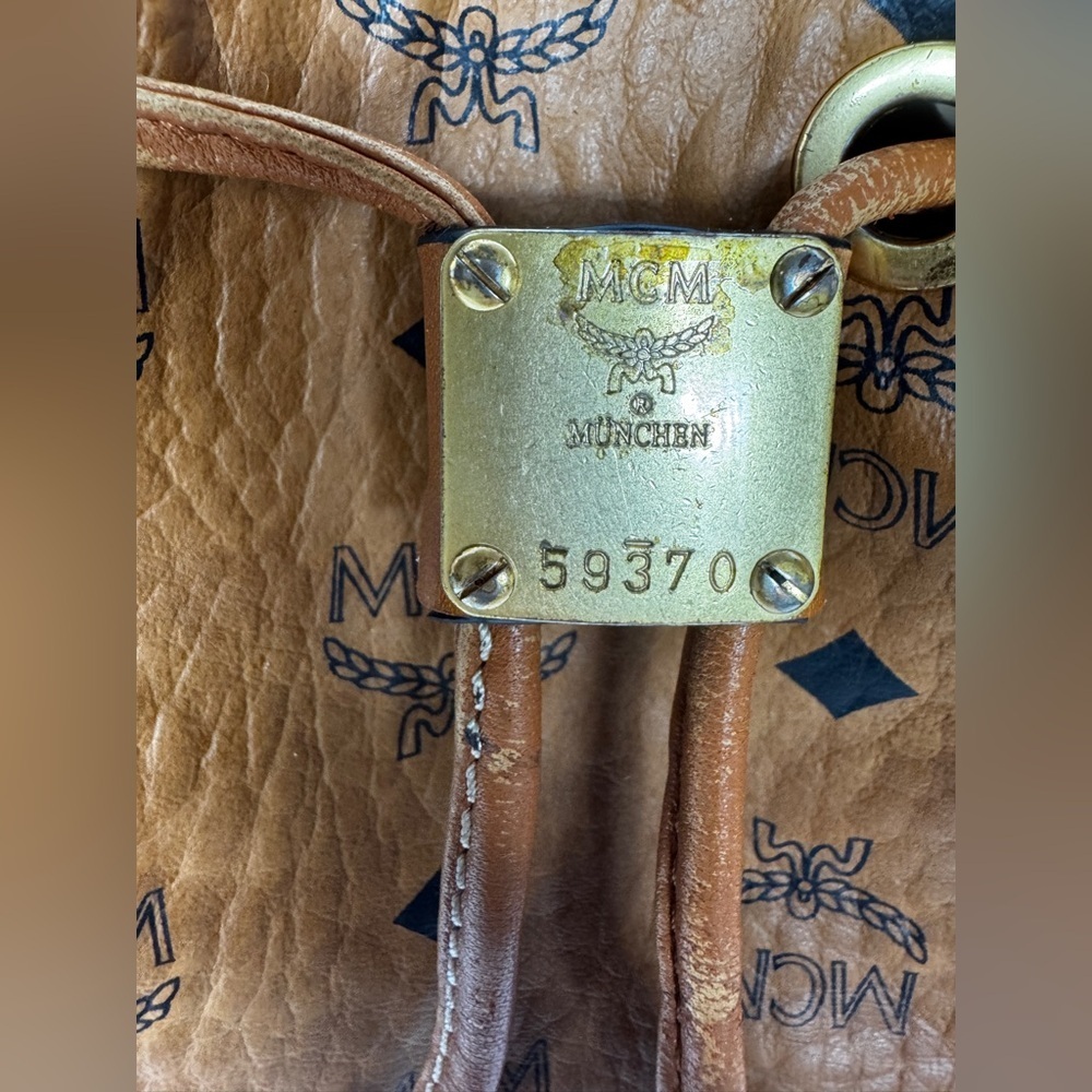 MCM Classic Cambas Tan Leather Bucket Bag with Gold Chain - Picture 5 of 16